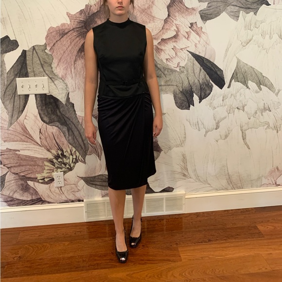 Gucci Wool/Silk lined Belted Top - Picture 3 of 7